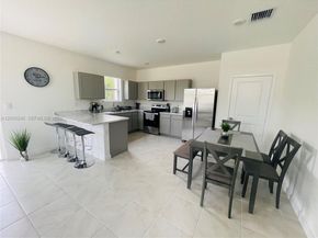 916 SE 19th St 916, Homestead FL 33034