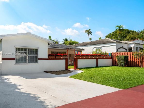 5127 Alton Rd, Miami Beach FL 33140