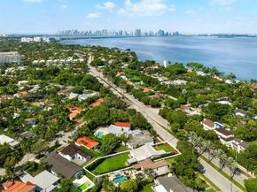 5127 Alton Rd, Miami Beach FL 33140