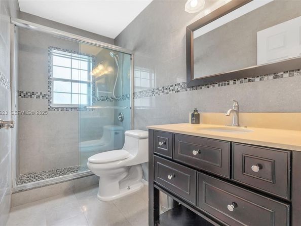 326 SW 162nd Ave, Pembroke Pines FL 33027