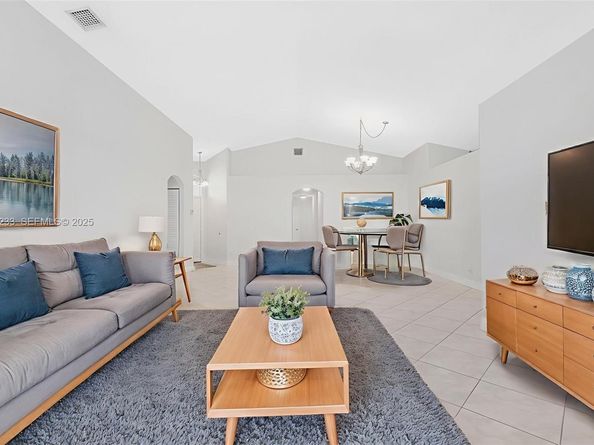 326 SW 162nd Ave, Pembroke Pines FL 33027