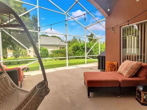 326 SW 162nd Ave, Pembroke Pines FL 33027