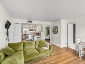 932 7th St 932A, Miami Beach FL 33139