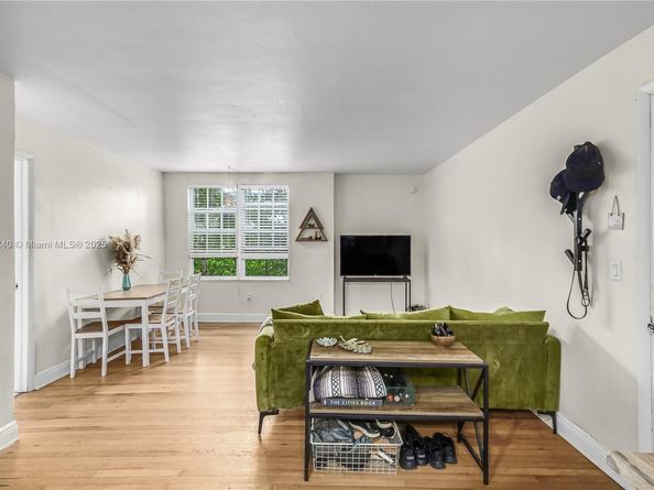 932 7th St 932A, Miami Beach FL 33139