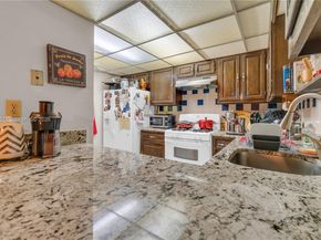 6411 SW 116th Ct E, Miami FL 33173