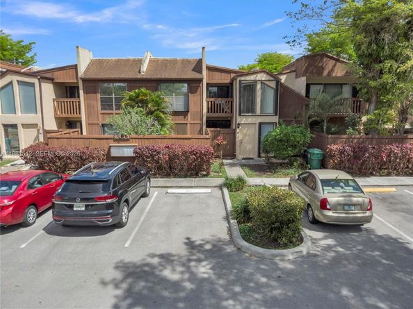6411 SW 116th Ct E, Miami FL 33173