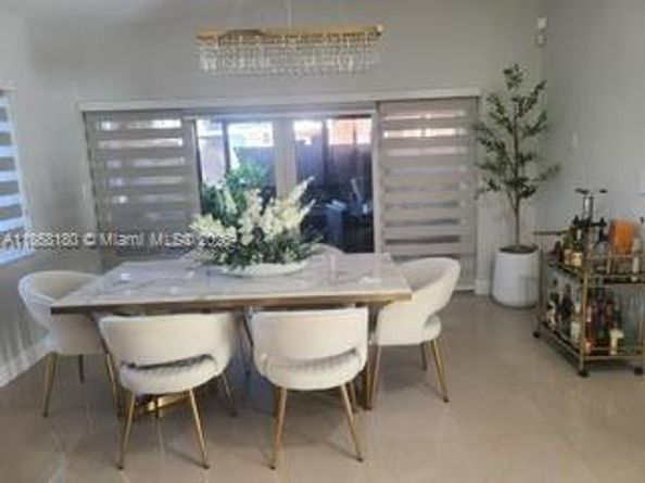 15563 SW 137th Pl, Miami FL 33177