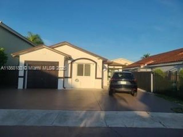 15563 SW 137th Pl, Miami FL 33177