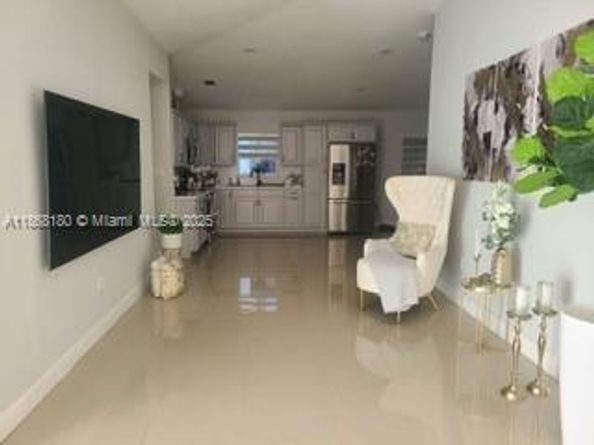 15563 SW 137th Pl, Miami FL 33177