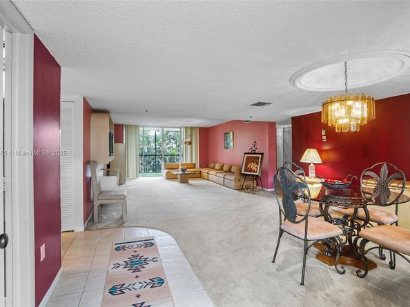 3940 Inverrary Blvd 304A, Lauderhill FL 33319