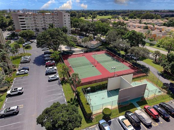3940 Inverrary Blvd 304A, Lauderhill FL 33319
