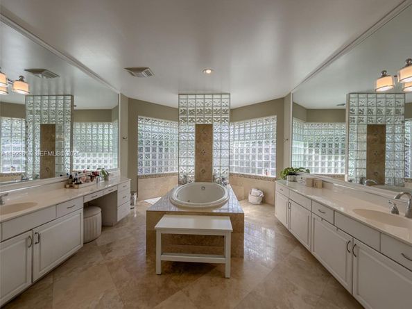 2950 Medinah, Weston FL 33332