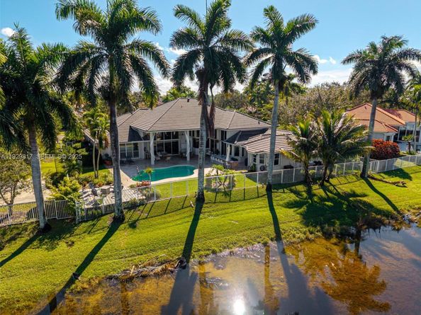 2950 Medinah, Weston FL 33332