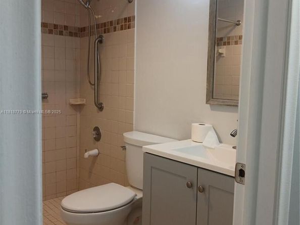 Undisclosed Address #A11818779, Deerfield Beach FL 33442