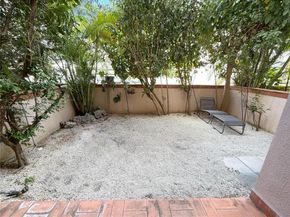 231 Majorca Ave C, Coral Gables FL 33134