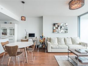 888 Biscayne Blvd 3506, Miami FL 33132