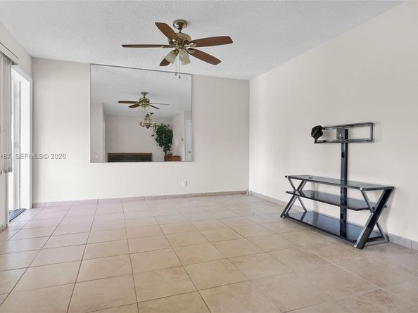 5300 Washington St I205, Hollywood FL 33021