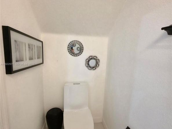 111 NW 2nd Ave 2, Hallandale Beach FL 33009