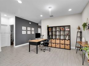 4925 NW 51st Ter, Tamarac FL 33319