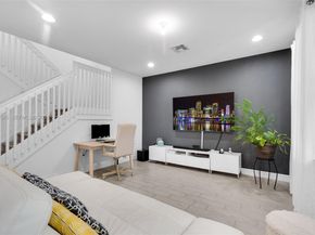 4925 NW 51st Ter, Tamarac FL 33319