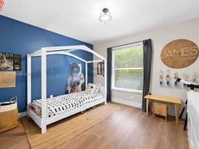 334 SW 194th Ave, Pembroke Pines FL 33029