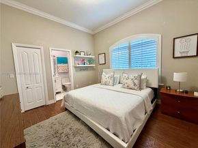 12391 SW 75th St, Miami FL 33183