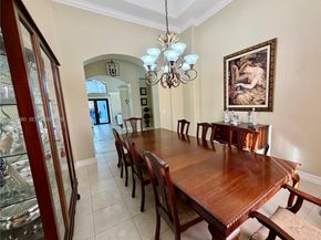 12391 SW 75th St, Miami FL 33183