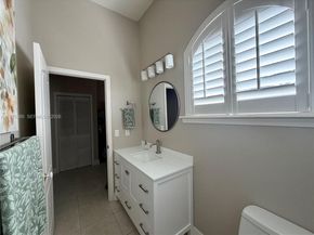 12391 SW 75th St, Miami FL 33183