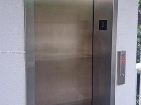 4255 N University Dr 315, Sunrise FL 33351