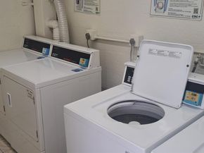 4255 N University Dr 315, Sunrise FL 33351