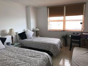 1155 Brickell Bay Dr 2708, Miami FL 33131