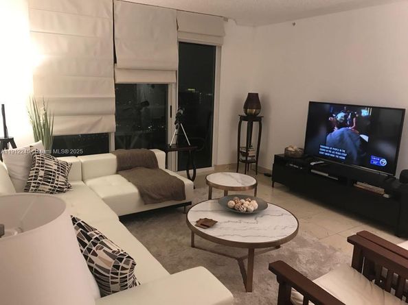 1155 Brickell Bay Dr 2708, Miami FL 33131