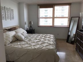 1155 Brickell Bay Dr 2708, Miami FL 33131