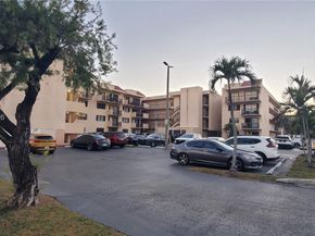 995 SW 84th Ave 218, Miami FL 33144