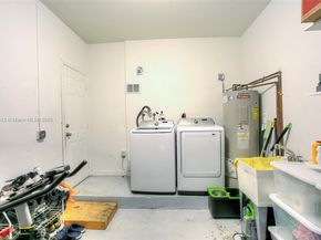 4126 NE 11th Dr, Homestead FL 33033
