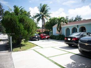 2206 Washington St, Hollywood FL 33020