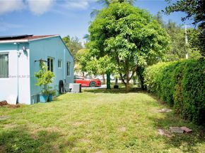 2206 Washington St, Hollywood FL 33020