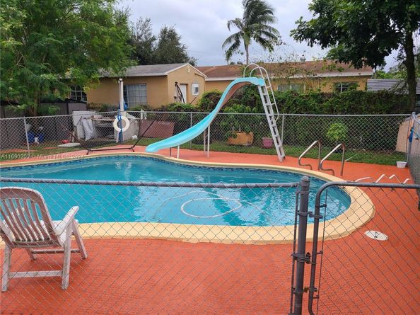 2206 Washington St, Hollywood FL 33020