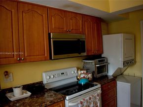 2206 Washington St, Hollywood FL 33020