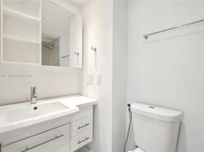 200 SE 15th Rd 9I, Miami FL 33129