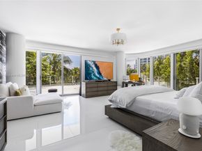 1 Collins Ave 207, Miami Beach FL 33139