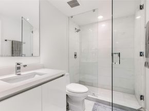 1 Collins Ave 207, Miami Beach FL 33139
