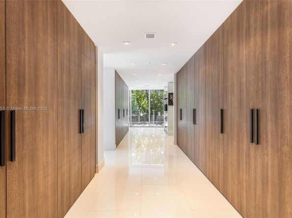 1 Collins Ave 207, Miami Beach FL 33139