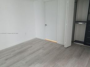 55 SW 9th St 1107, Miami FL 33130