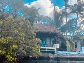 1174 Garfield St, Hollywood FL 33019
