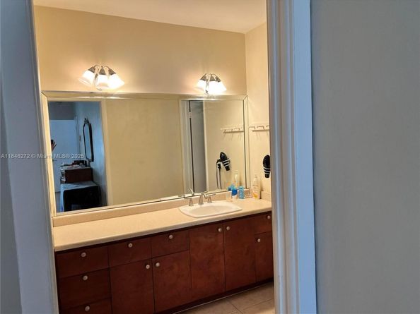 15424 SW 77th Ct, Palmetto Bay FL 33157