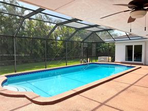 15424 SW 77th Ct, Palmetto Bay FL 33157