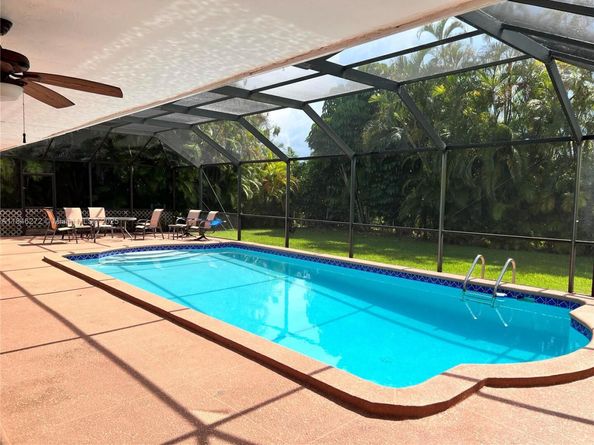 15424 SW 77th Ct, Palmetto Bay FL 33157