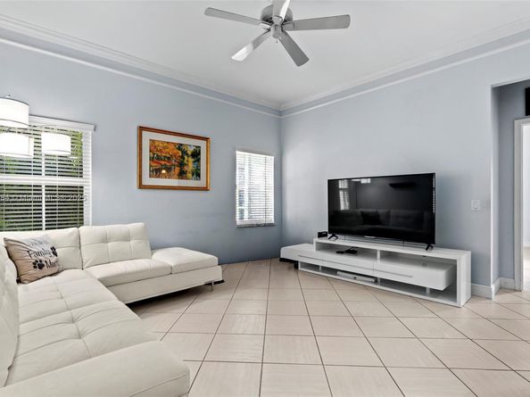 4362 Foxtail Ln, Weston FL 33331
