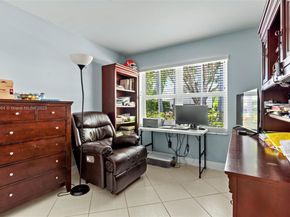 4362 Foxtail Ln, Weston FL 33331